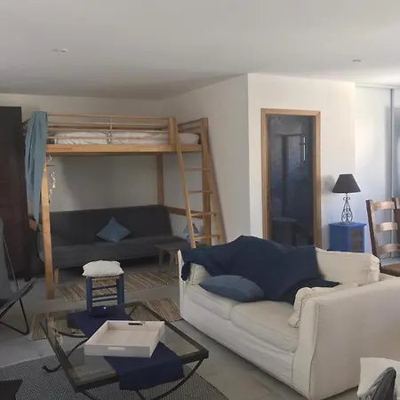 L Ilot Grec 아파트 *